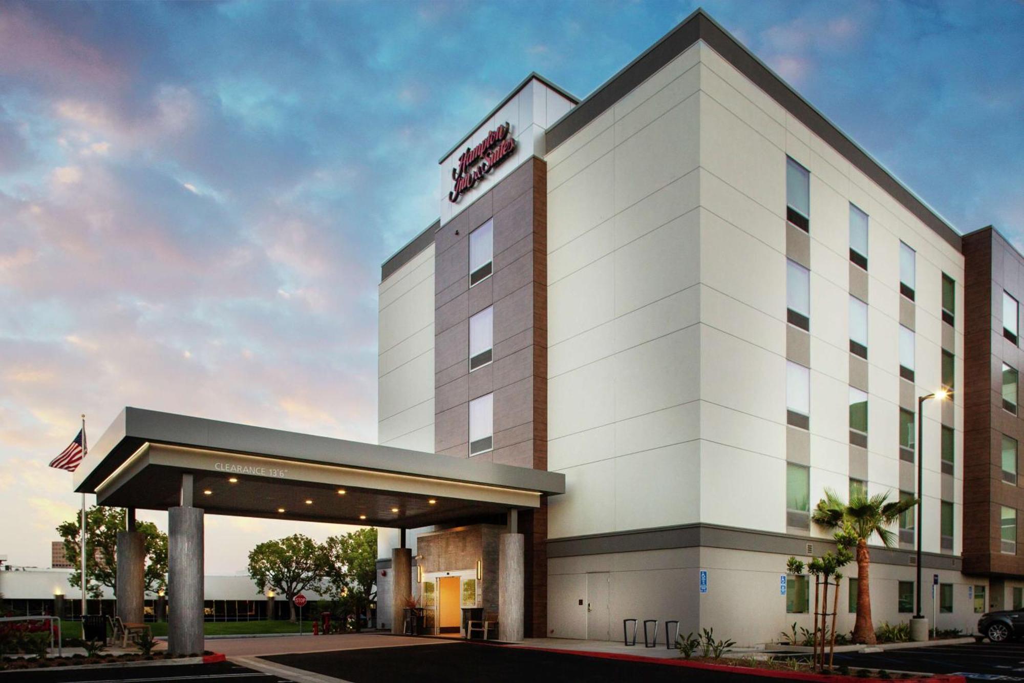 Hampton Inn & Suites Irvine/Orange County Airport Eksteriør billede