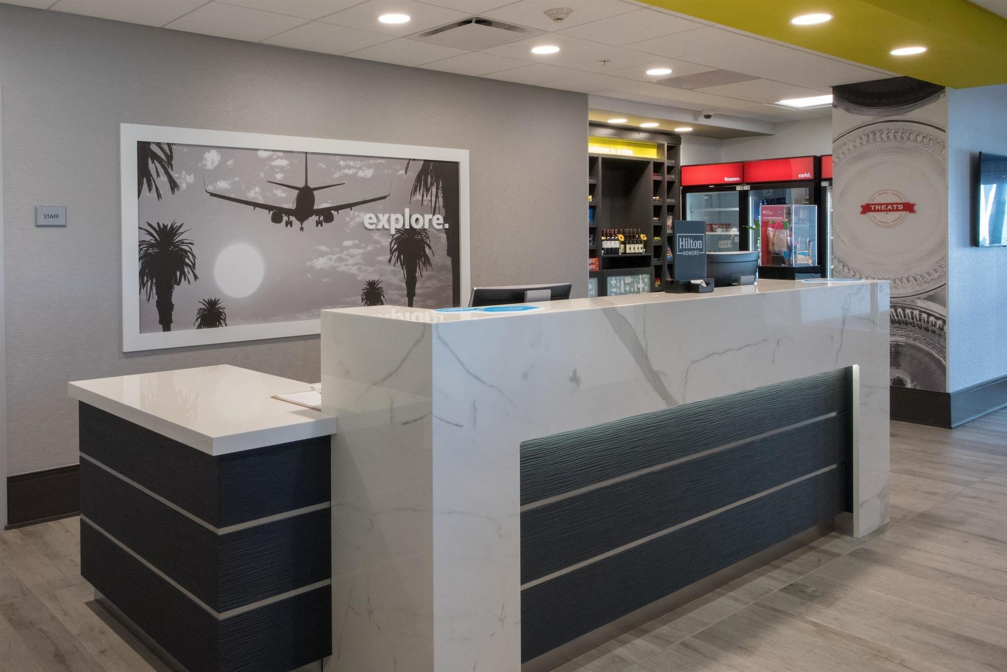 Hampton Inn & Suites Irvine/Orange County Airport Eksteriør billede
